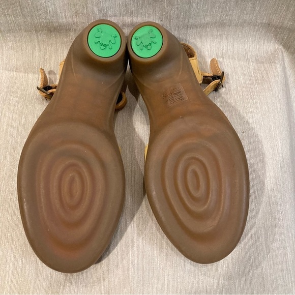 EL NATURALISTA Sz 39 Yellow Leather Two Toned Rubber Sole Buckle Closure Sandals - Picture 13 of 13